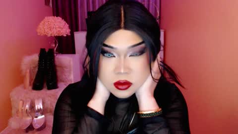 Snapshot of amiadoll chatting on 27, 9, 2025 Queen Mireska online show from 27, 9, 2025