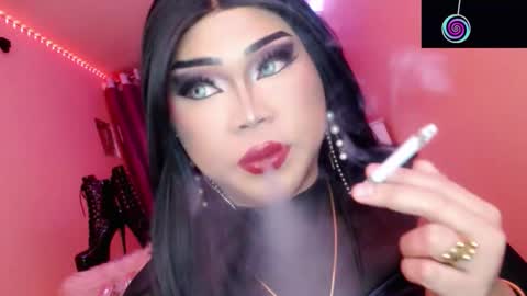 Snapshot of amiadoll chatting on 21, 10, 2025 Queen Mireska online show from 21, 10, 2025