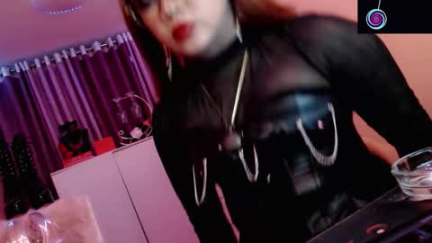 Queen Mireska online show from 18, 1, 2026