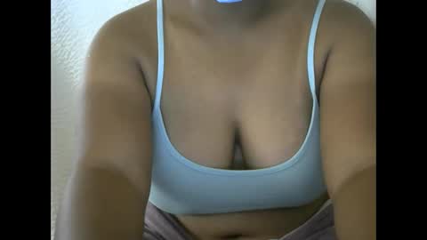 amichouu online show from 28, 11, 2025