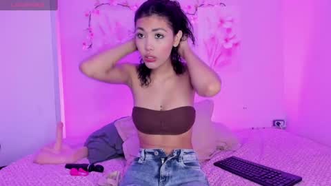 Snapshot of amiiclark chatting on 18, 7, 2026 AmiiClark online show from 18, 7, 2026