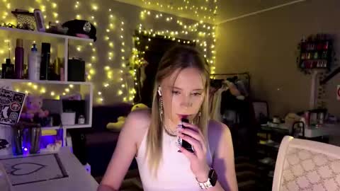 Snapshot of amily_sunray chatting on 25, 2, 2026 Amily online show from 25, 2, 2026