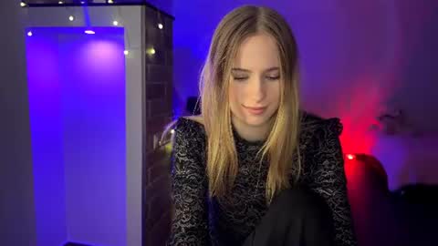 Snapshot of amily_sunray chatting on 16, 7, 2026 Amily online show from 16, 7, 2026