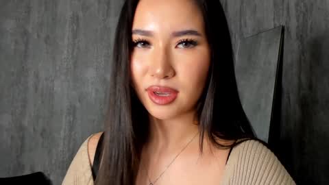 Amina online show from 28, 12, 2024