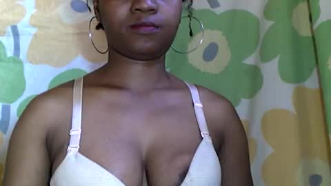 aminah01 online show from 19, 11, 2025