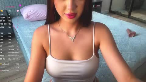Snapshot of aminaliven chatting on 10, 6, 2026 aminaliven online show from 10, 6, 2026