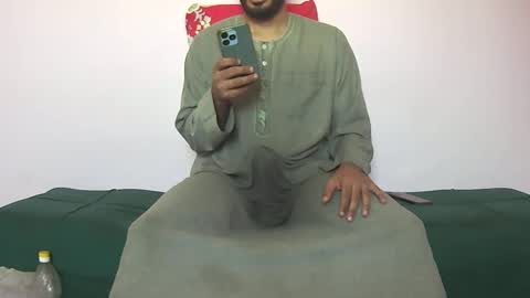 Amir online show from 4, 12, 2025