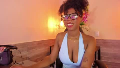 amirajones online show from 19, 6, 2026