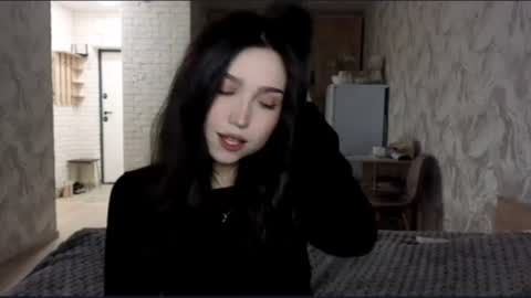 Snapshot of amiyulo chatting on 10, 7, 2026 Milana online show from 10, 7, 2026