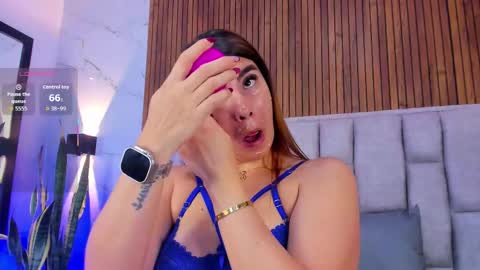 Snapshot of ammbar_foxx chatting on 30, 11, 2025 ambar online show from 30, 11, 2025