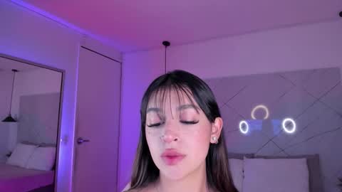 Snapshot of ammy_camm chatting on 17, 12, 2025 Ammy online show from 17, 12, 2025