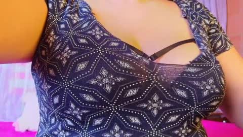 Ammy Stones online show from 1, 4, 2026