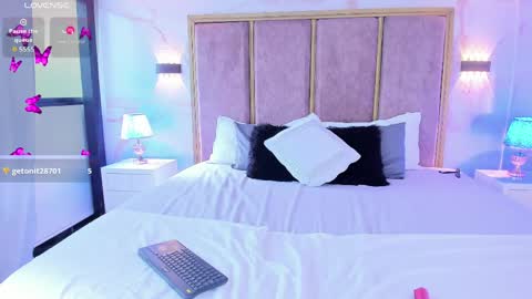 Snapshot of ammyjoness_ chatting on 15, 4, 2026 Ammy Jones online show from 15, 4, 2026