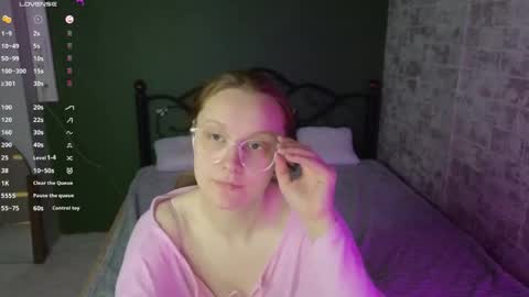 Snapshot of ammywink chatting on 27, 5, 2026 Ammy online show from 27, 5, 2026