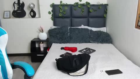 Amnesia online show from 25, 9, 2025