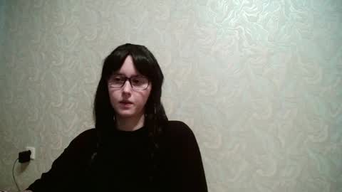 Amomira honeyx online show from 18, 4, 2026