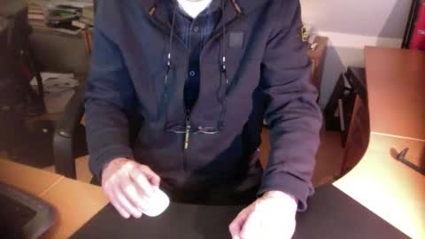 Snapshot of amor2200 chatting on 4, 12, 2024 Amor2200 online show from 4, 12, 2024