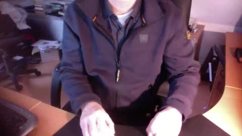 Snapshot of amor2200 chatting on 12, 12, 2024 Amor2200 online show from 12, 12, 2024