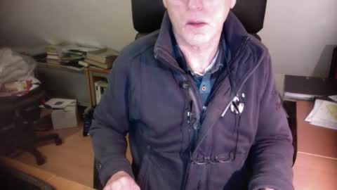 Snapshot of amor2200 chatting on 24, 12, 2024 Amor2200 online show from 24, 12, 2024