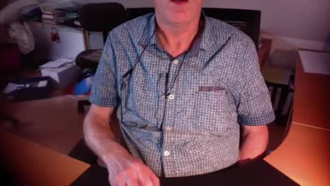 Snapshot of amor2200 chatting on 9, 9, 2025 Amor2200 online show from 9, 9, 2025