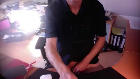 Snapshot of amor2200 chatting on 26, 9, 2025 Amor2200 online show from 26, 9, 2025