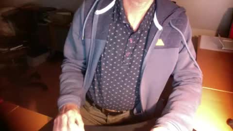 Snapshot of amor2200 chatting on 5, 10, 2025 Amor2200 online show from 5, 10, 2025