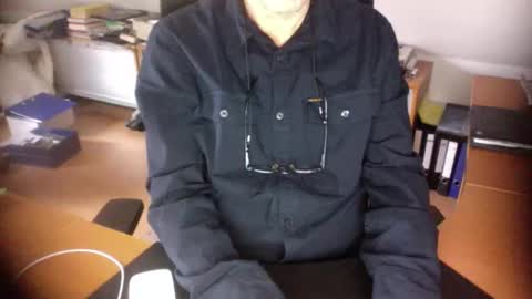 Snapshot of amor2200 chatting on 10, 11, 2025 Amor2200 online show from 10, 11, 2025