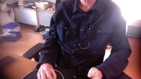 Snapshot of amor2200 chatting on 17, 11, 2025 Amor2200 online show from 17, 11, 2025