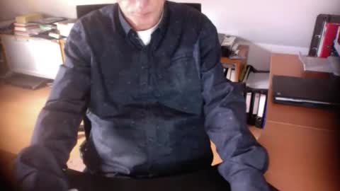 Snapshot of amor2200 chatting on 20, 11, 2025 Amor2200 online show from 20, 11, 2025