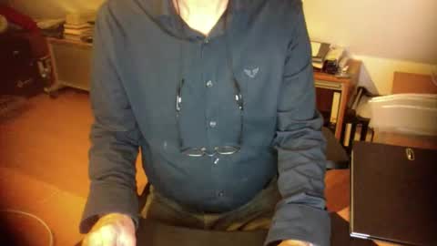 Snapshot of amor2200 chatting on 29, 11, 2025 Amor2200 online show from 29, 11, 2025