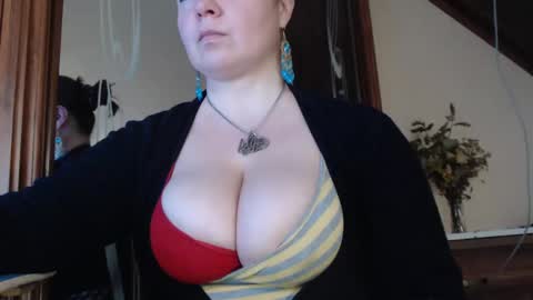 amorelara online show from 15, 2, 2025