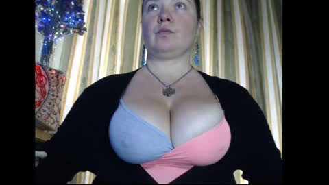 amorelara online show from 18, 9, 2025