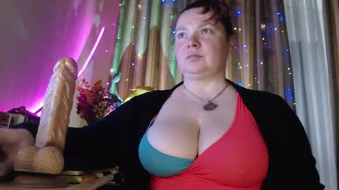 amorelara online show from 6, 6, 2026