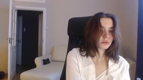 Snapshot of amoremeoww chatting on 19, 2, 2025 miss unforgettable online show from 19, 2, 2025