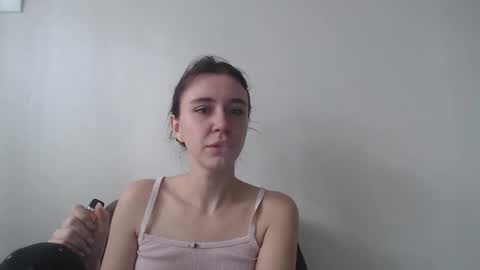 Snapshot of amoremeoww chatting on 8, 11, 2025 miss unforgettable online show from 8, 11, 2025