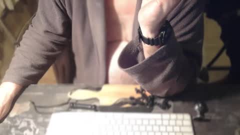 amslave4f online show from 9, 10, 2025