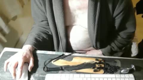 amslave4f online show from 16, 3, 2026