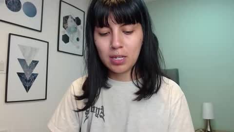 Amy 3 online show from 9, 2, 2026