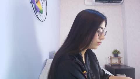 Snapshot of amy__wats0n chatting on 29, 10, 2025 amy__wats0n online show from 29, 10, 2025
