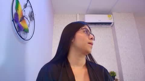 Snapshot of amy__wats0n chatting on 21, 11, 2025 amy__wats0n online show from 21, 11, 2025