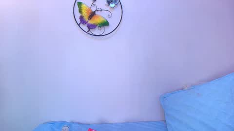 Snapshot of amy__wats0n chatting on 22, 12, 2025 amy__wats0n online show from 22, 12, 2025