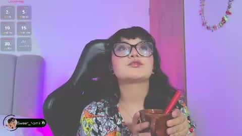 Snapshot of amy_lit chatting on 10, 7, 2026 Hello I am Allison Welcome to my room and let is have a good time together whith me online show from 10, 7, 2026