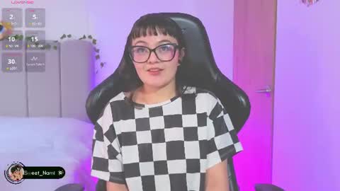 Snapshot of amy_lit chatting on 24, 7, 2026 Hello I am Allison Welcome to my room and let is have a good time together whith me online show from 24, 7, 2026