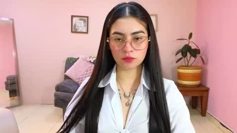 Amy online show from 6, 10, 2025