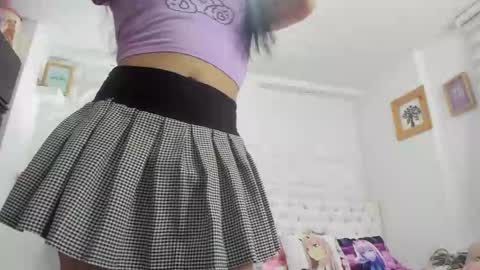 Snapshot of amy_queents chatting on 8, 3, 2025 Amy Caroland online show from 8, 3, 2025