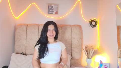 Snapshot of amy_swann chatting on 27, 6, 2026 Amy online show from 27, 6, 2026