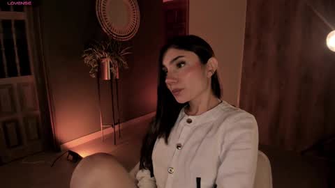 Amy Armstrong online show from 25, 2, 2025