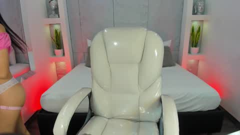 amy online show from 24, 11, 2025