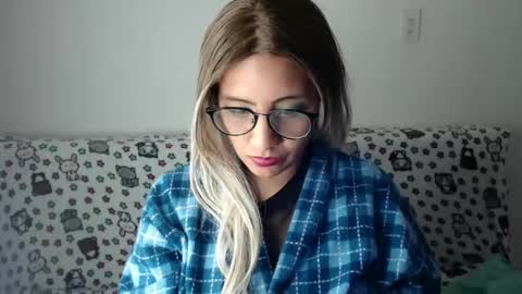 amycosplay99 online show from 27, 1, 2025