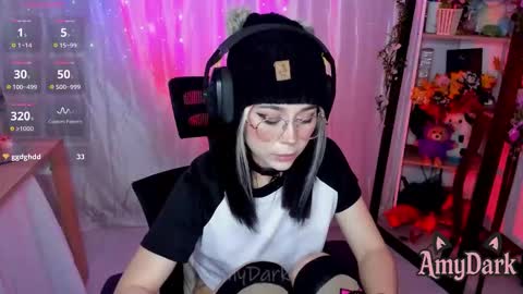 Snapshot of amydark chatting on 19, 11, 2025 Amy online show from 19, 11, 2025